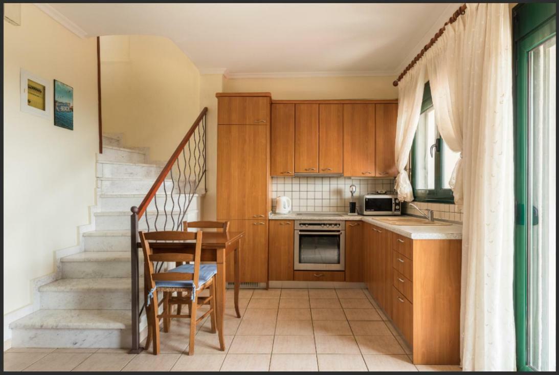 Oxana House Apartman Néa Mudaniá Kültér fotó